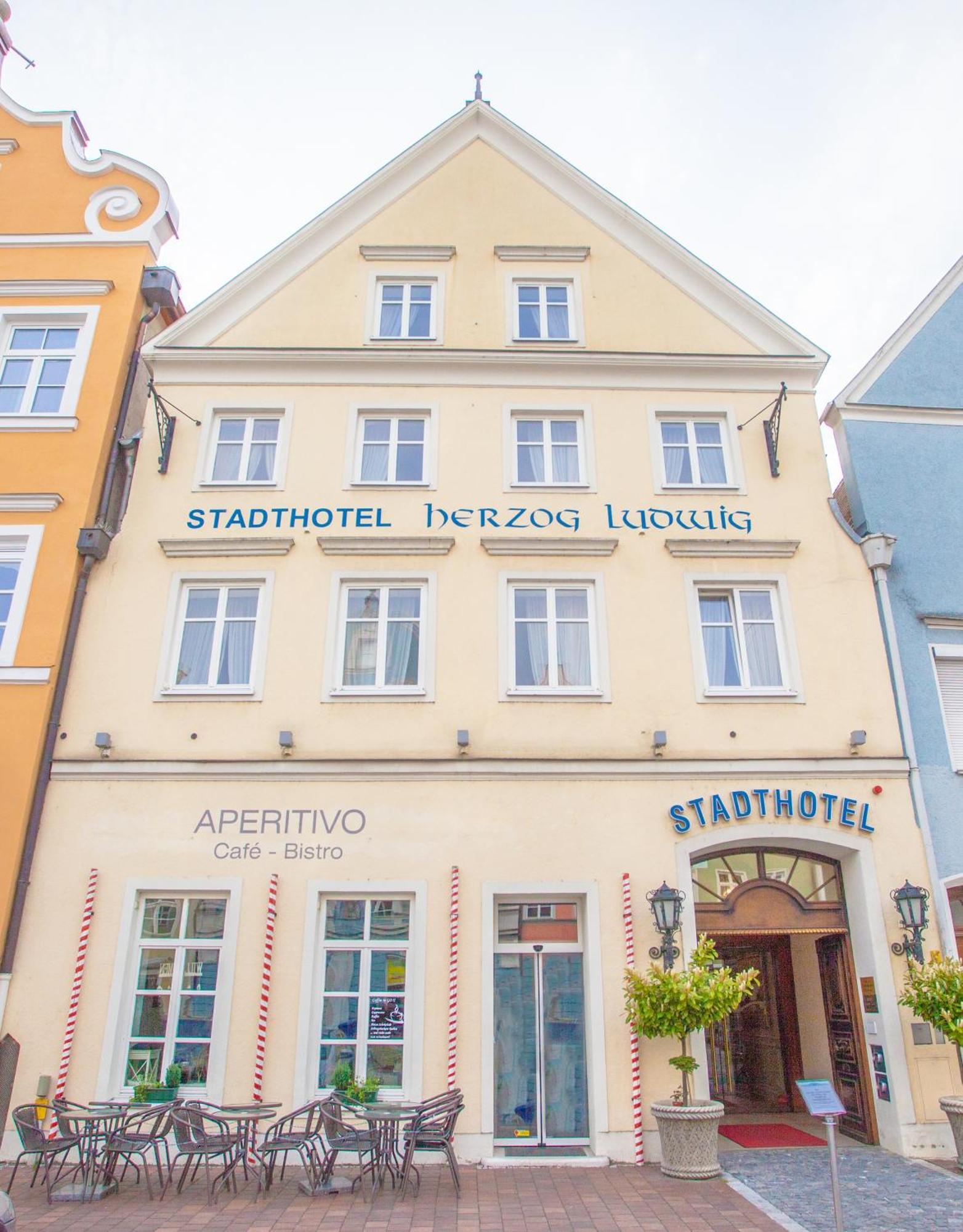Stadthotel Herzog Ludwig Landshut Exterior foto