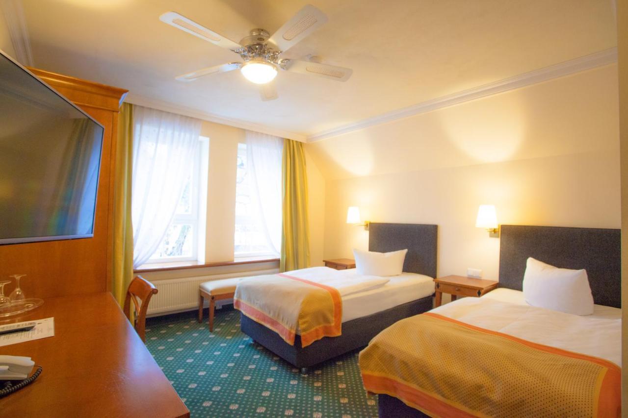 Stadthotel Herzog Ludwig Landshut Exterior foto